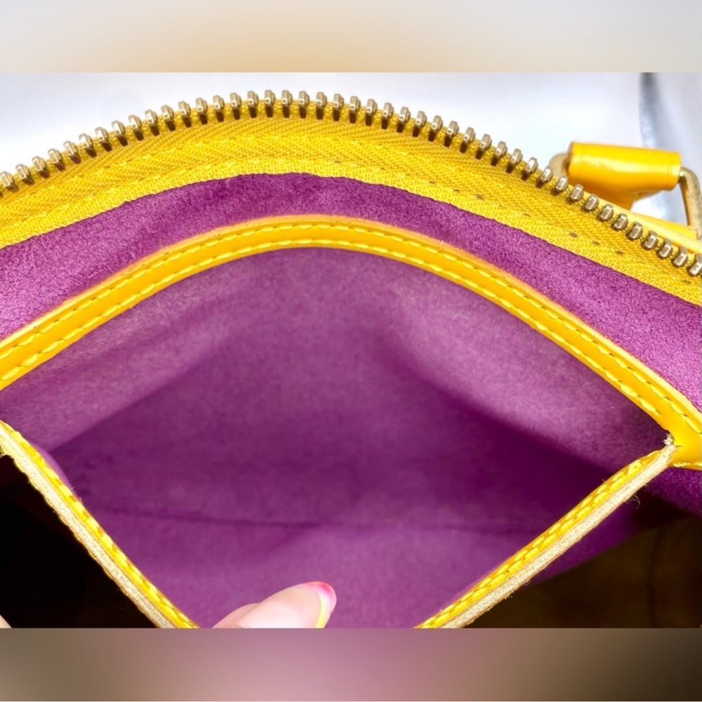 LOUIS VUITTON Epi Speedy 25 Tassili Yellow Leather - Picture 9 of 16